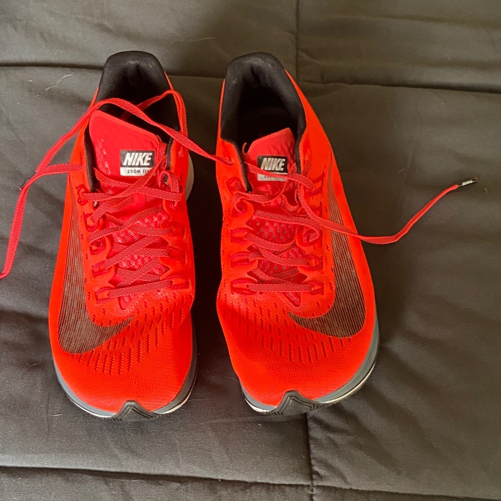 Nike Zoom Fly - like new! Size 7.5